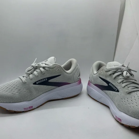Brook's Women's Ghost 16 White Grey Estate Blue Size 6.5 Wide  NEW - Picture 6 of 13